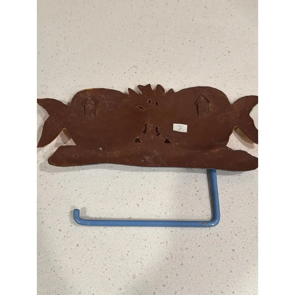 Metal bright colored fish towel rack wall hanging